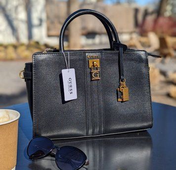 Сумка Guess Ginevra Elite чорна класична шкіряна 204411 фото