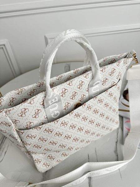 Сумка Guess Medium шопер шоппер Білий 204985 фото