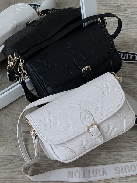 Сумка жіноча Louis Vuitton стегана на два ремешка чорний 203872 фото