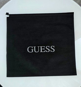 Фірмове паковання пильник, чохол маленький Guess, паковання на подарунок. Подарункове брендове паковання Гесс PYL-G2 фото