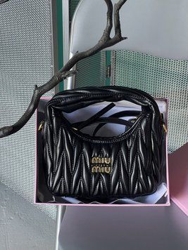 Жіноча сумка Miu Miu Міу Wonder Matelasse Leather Hobo еко Чорний 203943 фото
