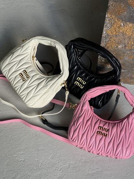 Жіноча сумка Miu Miu Міу Wonder Matelasse Leather Hobo еко Чорний 203943 фото